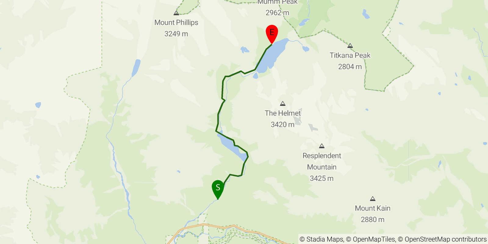Route map of the Berg Lake Trail on OpenStreetMap terrain