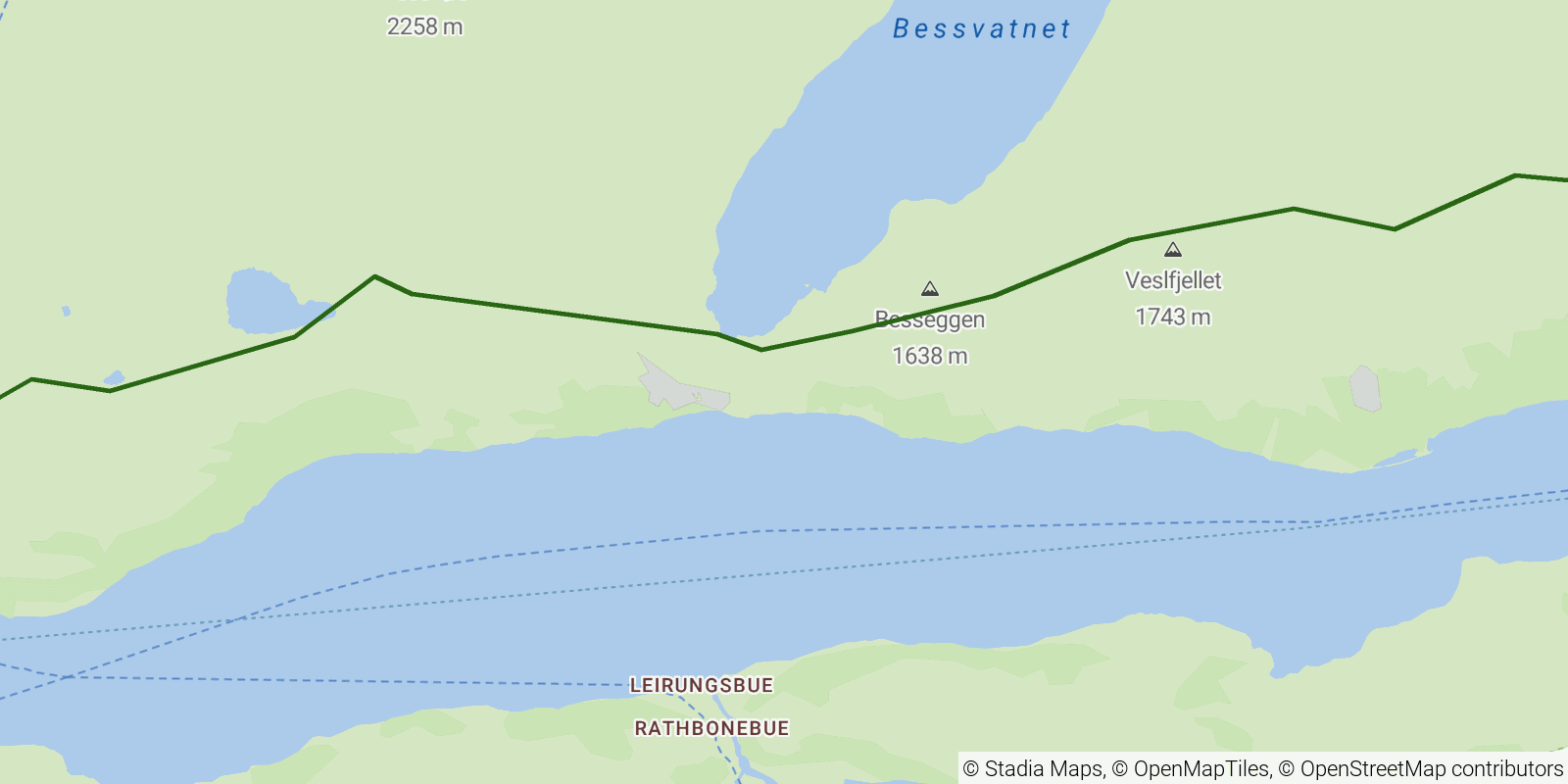 Route map of the Besseggen Ridge (Gjendesheim to Memurubu) on OpenStreetMap terrain