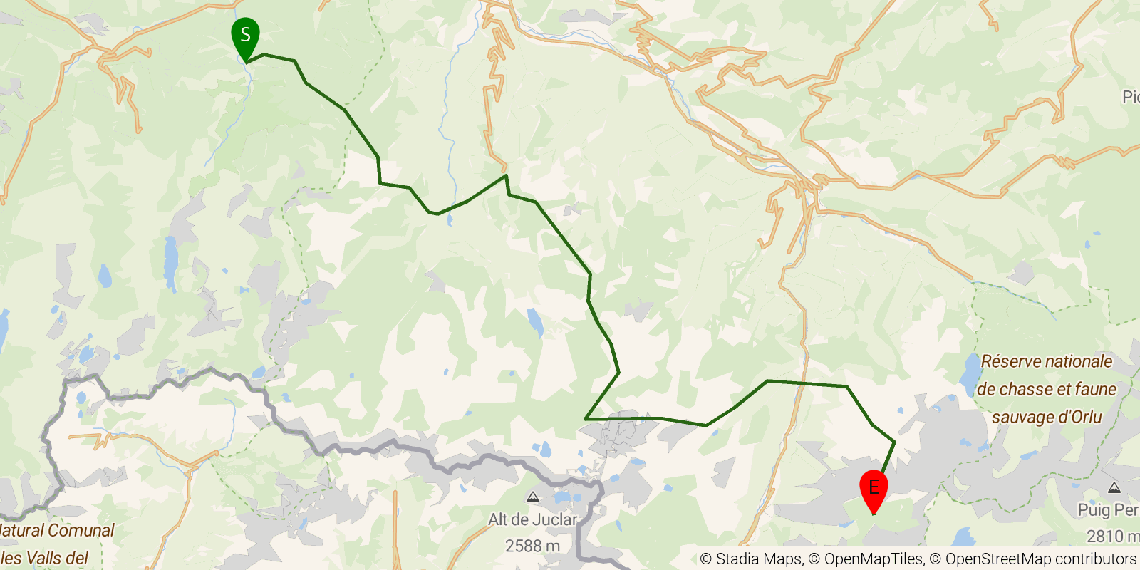 Route map of the GR10 Pyrenees Traverse — Stages 41–44: Siguer to Refuge des Bésines on OpenStreetMap terrain