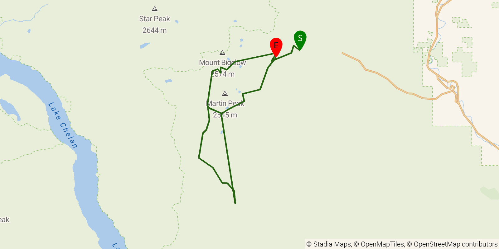 Route map of the Sawtooth Lakes Loop on OpenStreetMap terrain