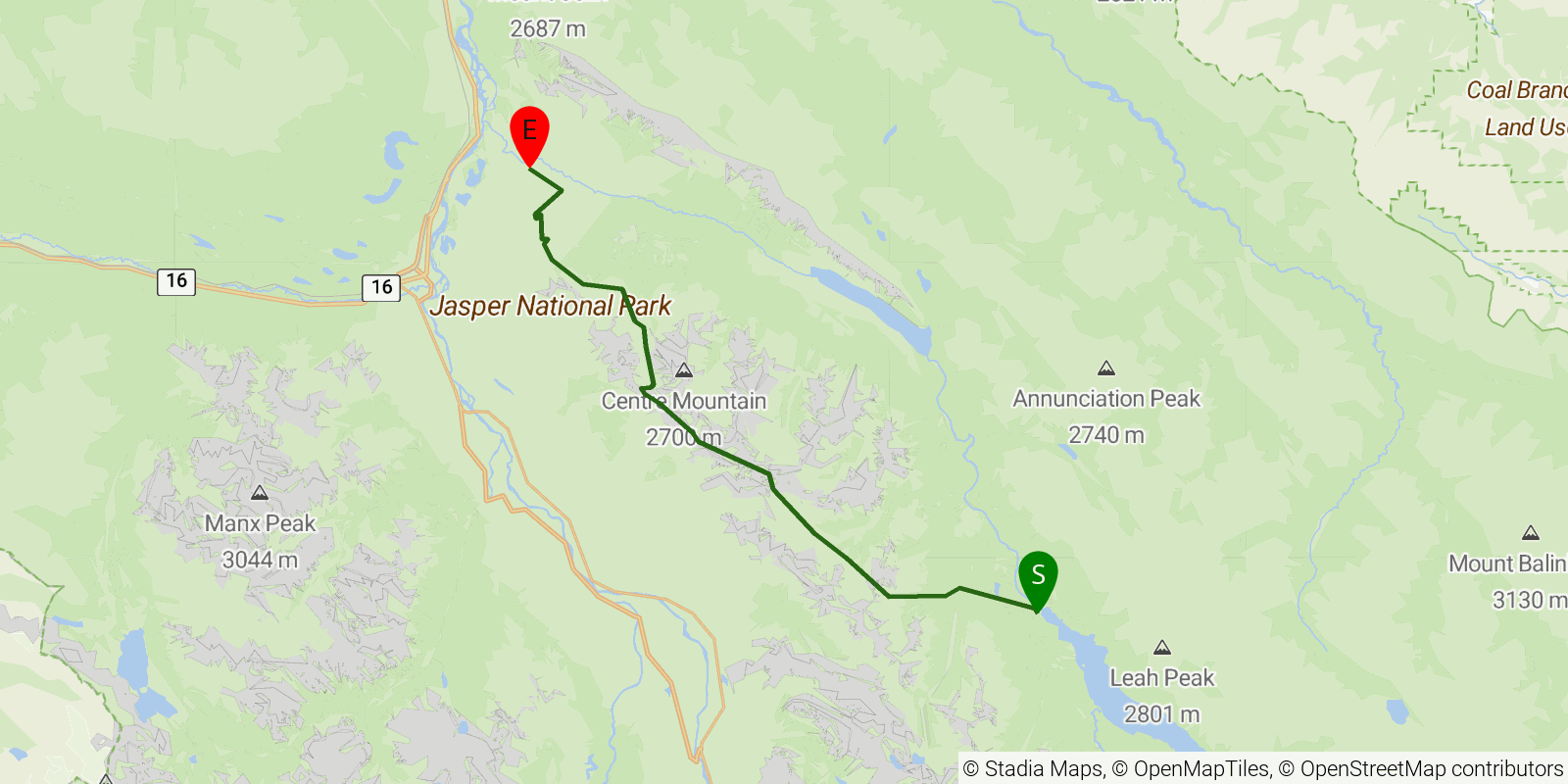 Route map of the Skyline Trail on OpenStreetMap terrain