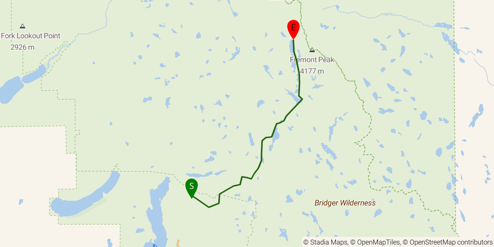 Route map of the Titcomb Basin Approach on OpenStreetMap terrain